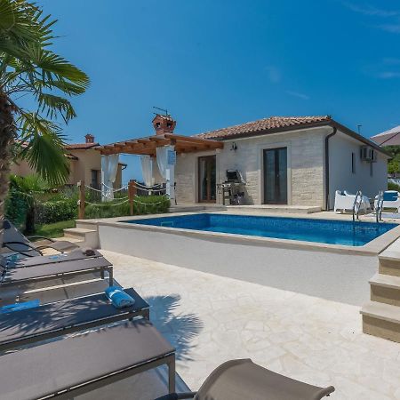 Holiday Home Villa Joy By Interhome Новиград Экстерьер фото