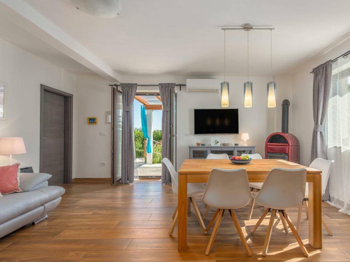Holiday Home Villa Joy By Interhome Новиград Экстерьер фото