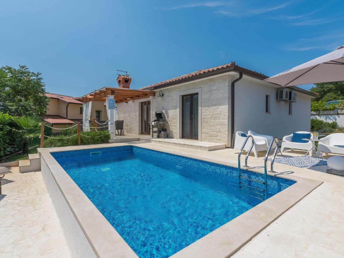 Holiday Home Villa Joy By Interhome Новиград Экстерьер фото