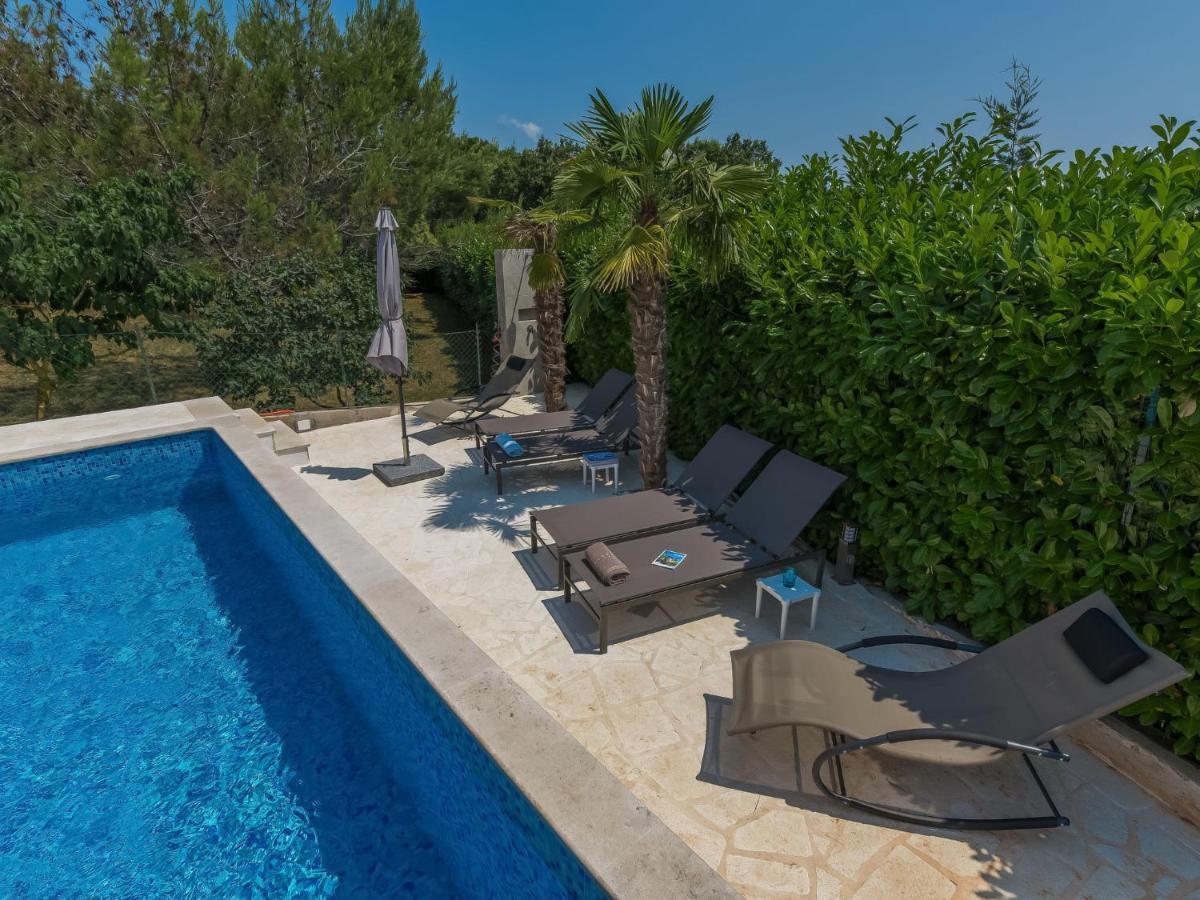 Holiday Home Villa Joy By Interhome Новиград Экстерьер фото